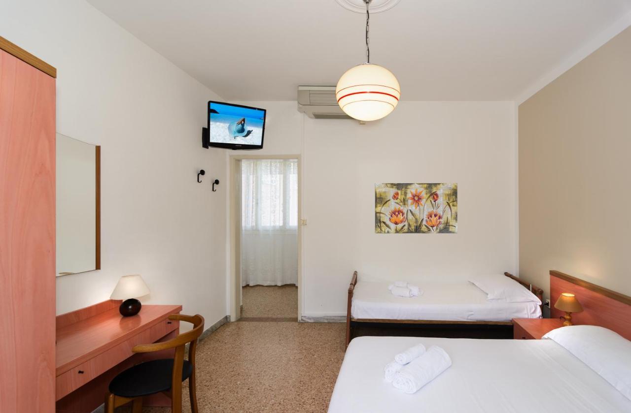 Hotel Ambra Форте-деи-Марми Экстерьер фото